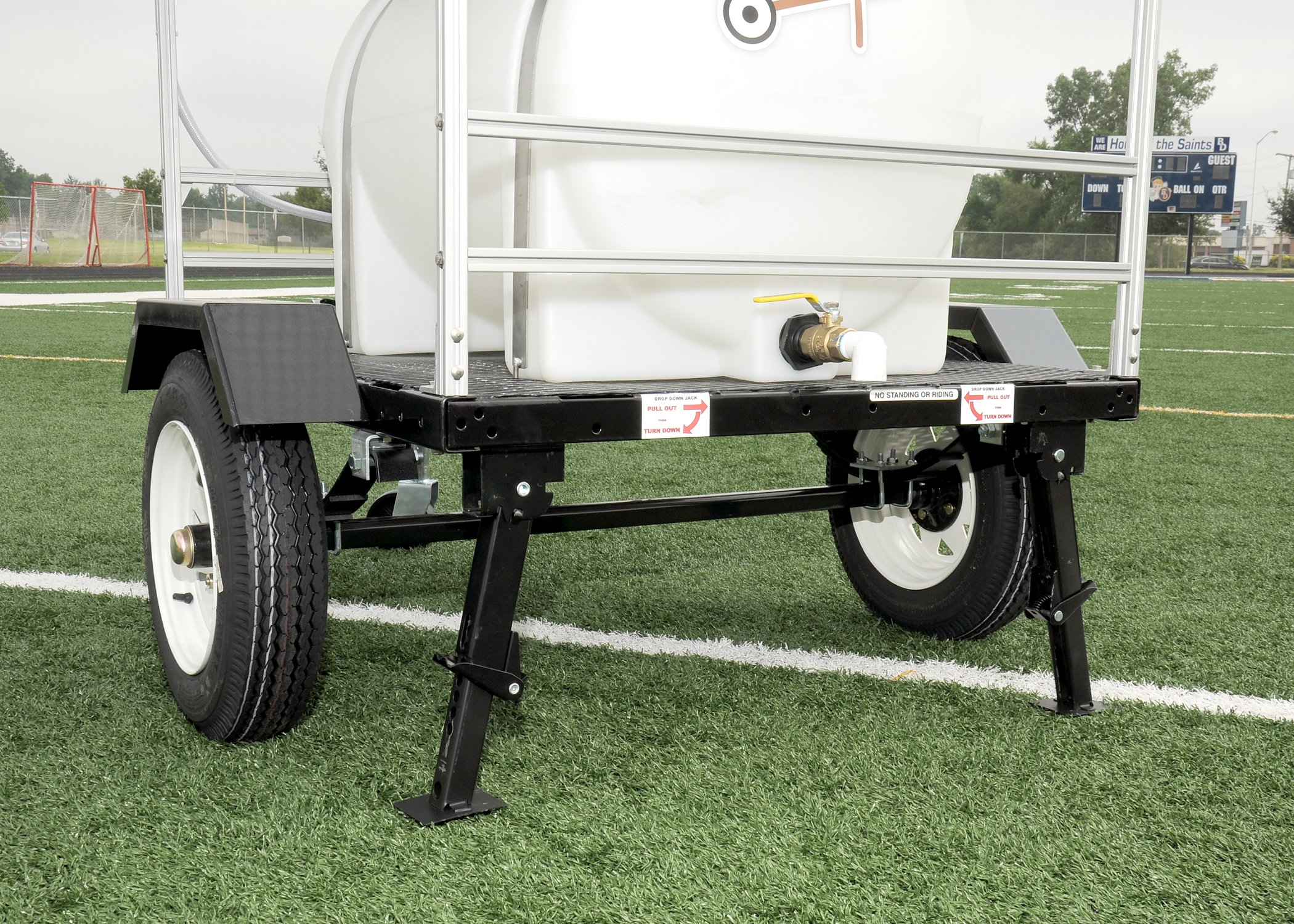 FIELD MANAGER Rae Crowther