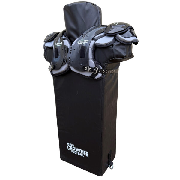 H1 cover with shoulder pads angled silhouet gill adj